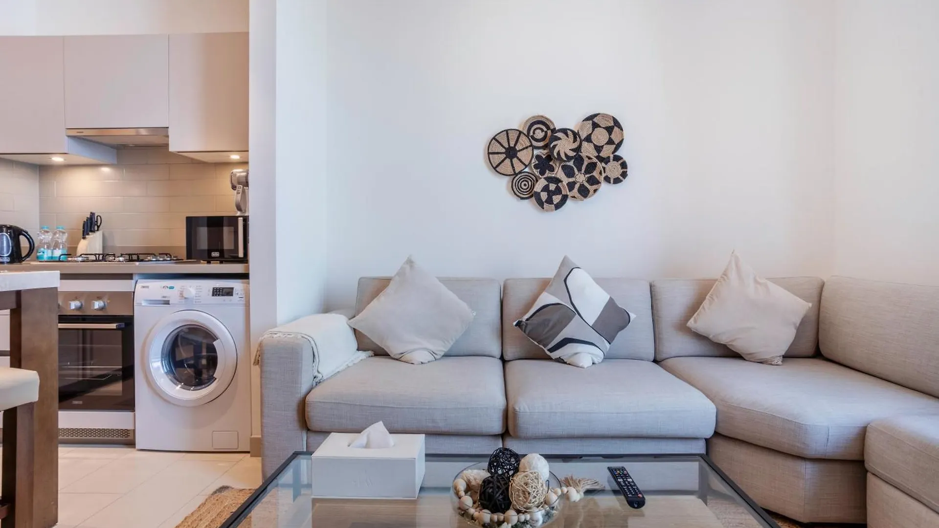 Stay By Latinem Luxury 1Br Holiday Home Cvr B2303 Near Burj Khalifa Dubai Apartment